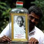 Skandal w Indiach: Z muzeum skradziono prochy Gandhiego