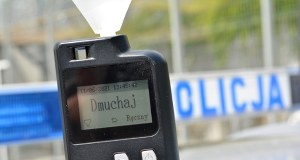 Skandal w lubuskiej policji. Nietrzeźwy funkcjonariusz wjechał w ogrodzenie