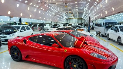 Skandal w Małopolsce. Setki luksusowych aut trafiły do Rosji mimo sankcji