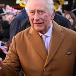 Skandal w Pałacu Buckingham. Król Karol III przykręca kurek, pracownicy trzęsą się z zimna