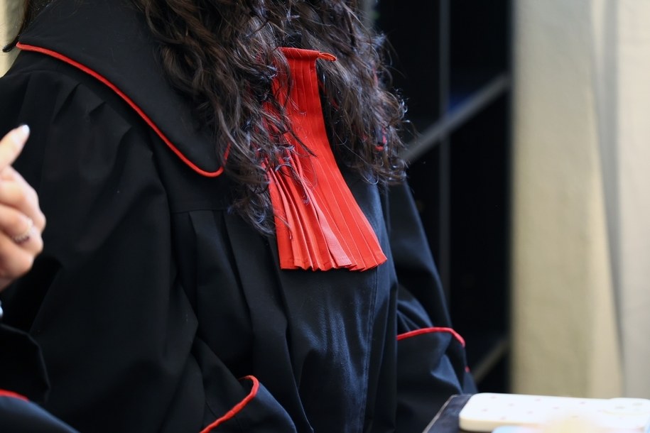 Skandal w prokuraturze. Areszt cofnięty po znajomości /Shutterstock