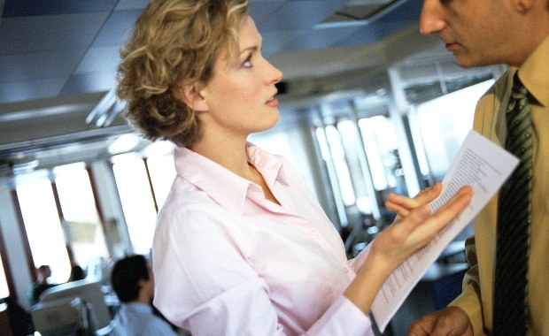 Skandal we Francji: Rząd zatrudnia "na czarno" 