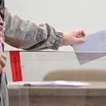 Skandale wyborcze. Od pijanych członków komisji po nazistowskie symbole