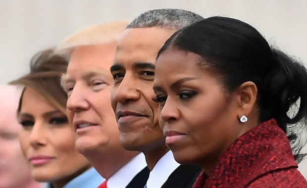 Skandaliczny wpis Trumpa o Obamach. Tak tłumaczy się prezydent