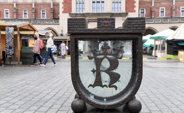 Skarbonka wróciła na krakowski Rynek Główny