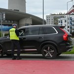 Skarbówka sprawdzi, skąd masz nowe auto. Donos przyszedł po komunii