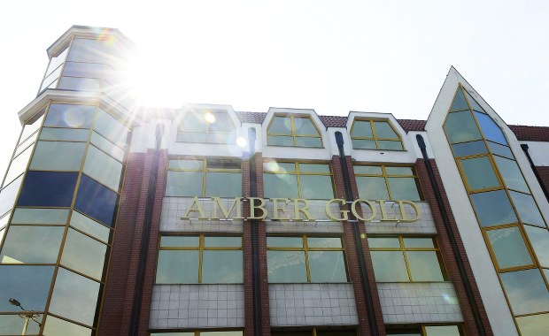 Skarbówka zasłania się tajemnicą ws. Amber Gold. Chodzi o pieniądze dla poszkodowanych