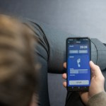 Skarpetki przyszłości. AI i impulsy elektryczne pomogą milionom diabetyków