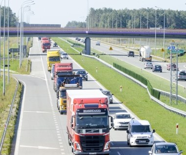 Skazani na diesle? Transport tak łatwo nie pozbędzie się spalin