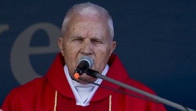 Skazany za pedofilię ksiądz Walerian Słomka stracił Krzyż Oficerski Orderu Odrodzenia Polski