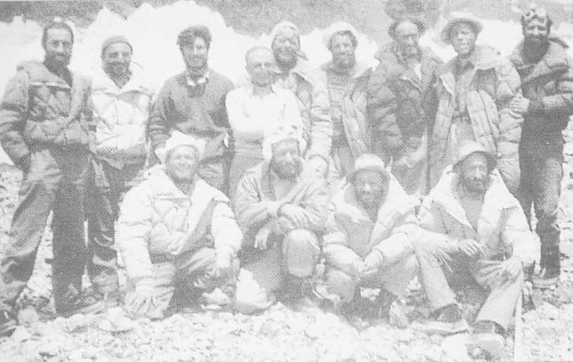 Skład włoskiej wyprawy na K2 z 1954 roku /Wikimedia Commons /domena publiczna