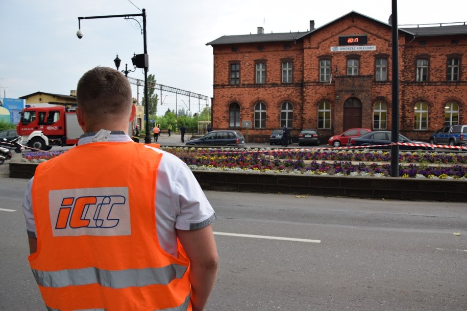 Skład zatrzymano z powodu anonimowej informacji o bombie /CMG24.pl /