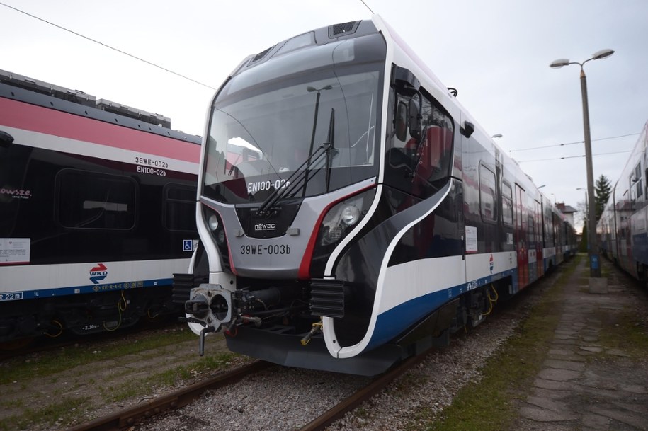 Składy kolei WKD /Marcin Obara /PAP