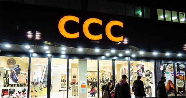 Sklep CCC przy Alexanderplatz w Berlinie. Fot. Jakub Walasek /Reporter