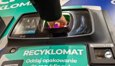 Sklep daje bon na zakupy za oddaną butelkę? Minister stawia sprawę jasno