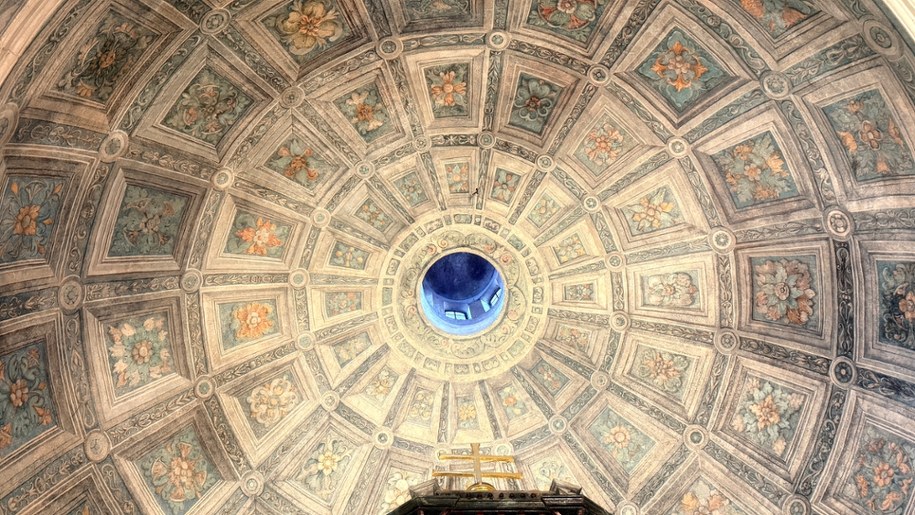 Sklepienie kaplicy Grobu Bożego /Jacek Skóra /RMF FM