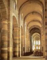 Sklepienie kolebkowe, kościół dawnego opactwa w Payerne (Szwajcaria) /Encyklopedia Internautica