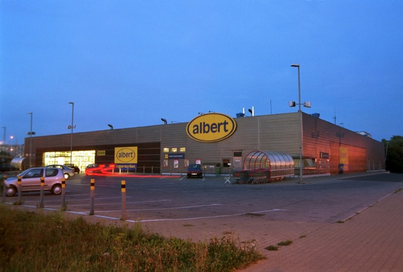 Sklepy Albert zostały w 2006 roku kupione przez Carrefour Polska. /LECH GAWUC/REPORTER /East News