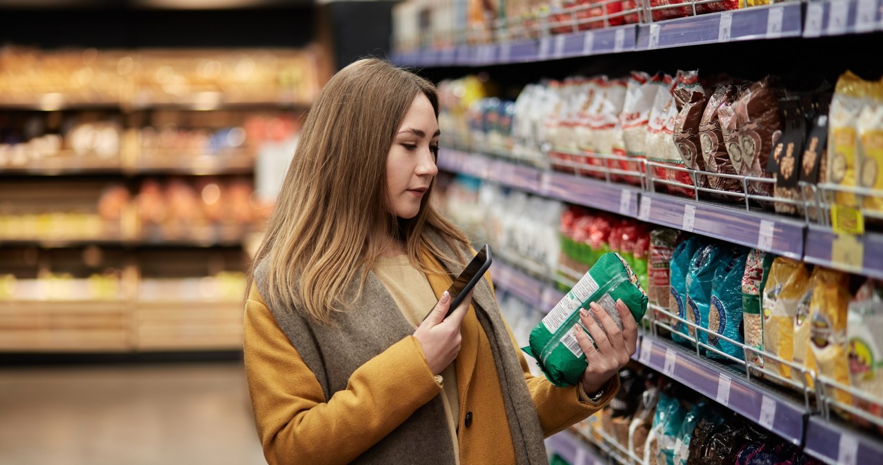 Sklepy nadal mają problem z nowymi przepisami dotyczącymi publikowania cen sprzed promocji /123RF/PICSEL