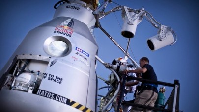 Skoczył z wysokości 29 km nad Ziemią