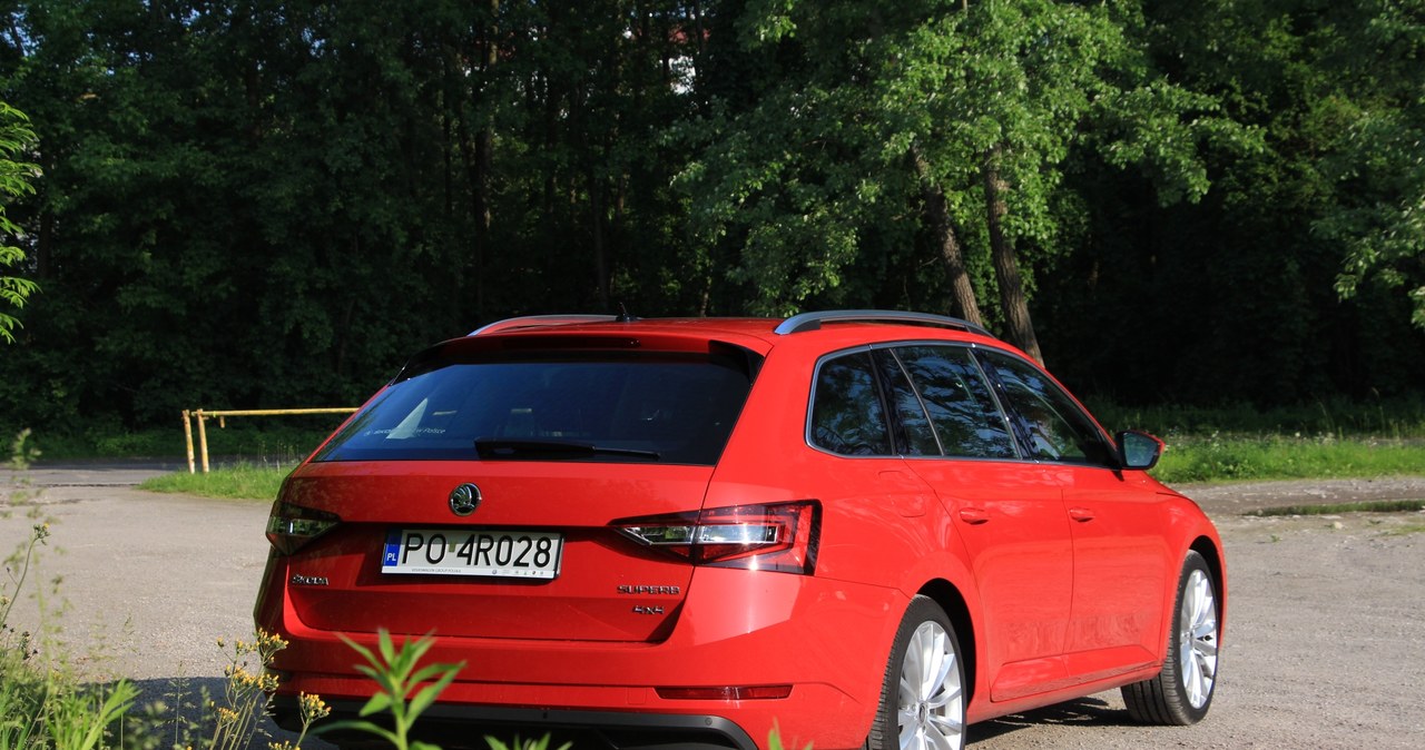 Skoda Superb Combi 2.0 TDI Style /INTERIA.PL