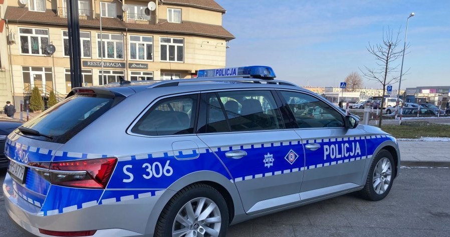 Skoda Superb Combi iV /Policja