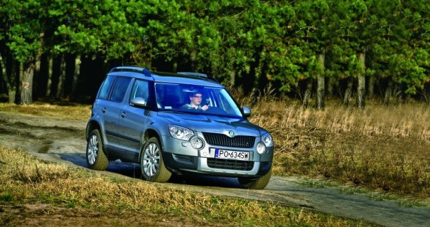 Skoda Yeti 2.0 TDI w wersji o mocy 110 KM dostępna jest w wersji z napędem na przód lub 4x4 (dopłata 9500 zł). /Motor