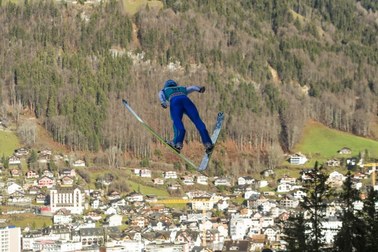 Skoki narciarskie: Freitag wygrywa, Ziobro 20. w Engelbergu