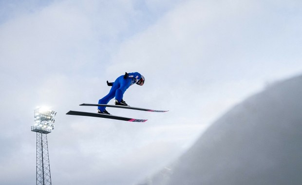 Skoki narciarskie: Wąsek jedenasty w Trondheim. Dyskwalifikacja Norwegów