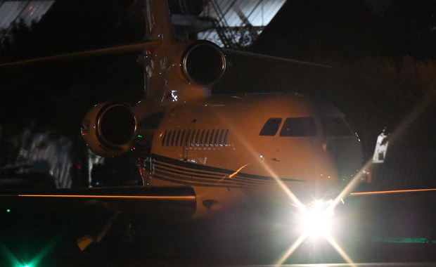 ​Skonfiskują samoloty oligarchów. Wielka Brytania zaostrza sankcje przeciwko Rosji