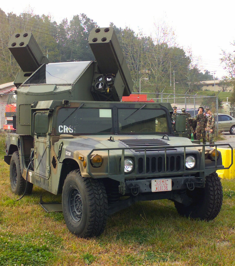 Skonstruowany w latach 80. AN/TWQ-1 Avenger to mobilny system obrony powietrznej krótkiego zasięgu. Stany Zjednoczone po raz pierwszy zapowiedziały jego przekazanie w grudniu 2022 roku. W ciągu kilku miesięcy do Ukrainy wysłano 12 sztuk tych pojazdów /JOHN A. LEE, USMC /Wikimedia