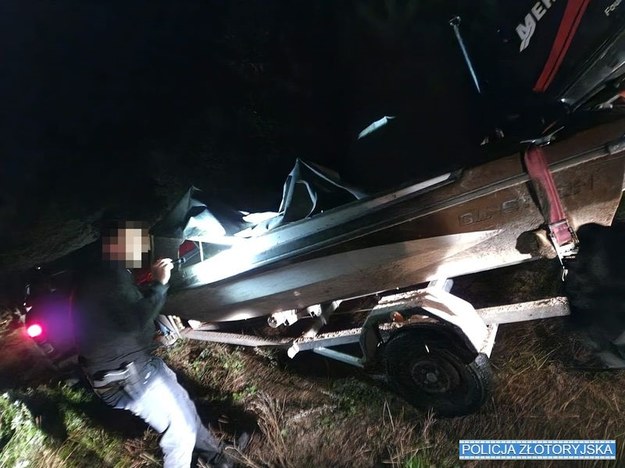 Skradzioną motorówkę znaleziono w lesie /Dolnośląska Policja /Policja