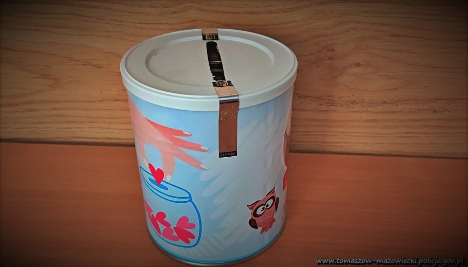 Skradziona puszka /Policja /Policja