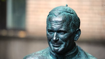 Skradziono relikwię z kroplą krwi Jana Pawła II