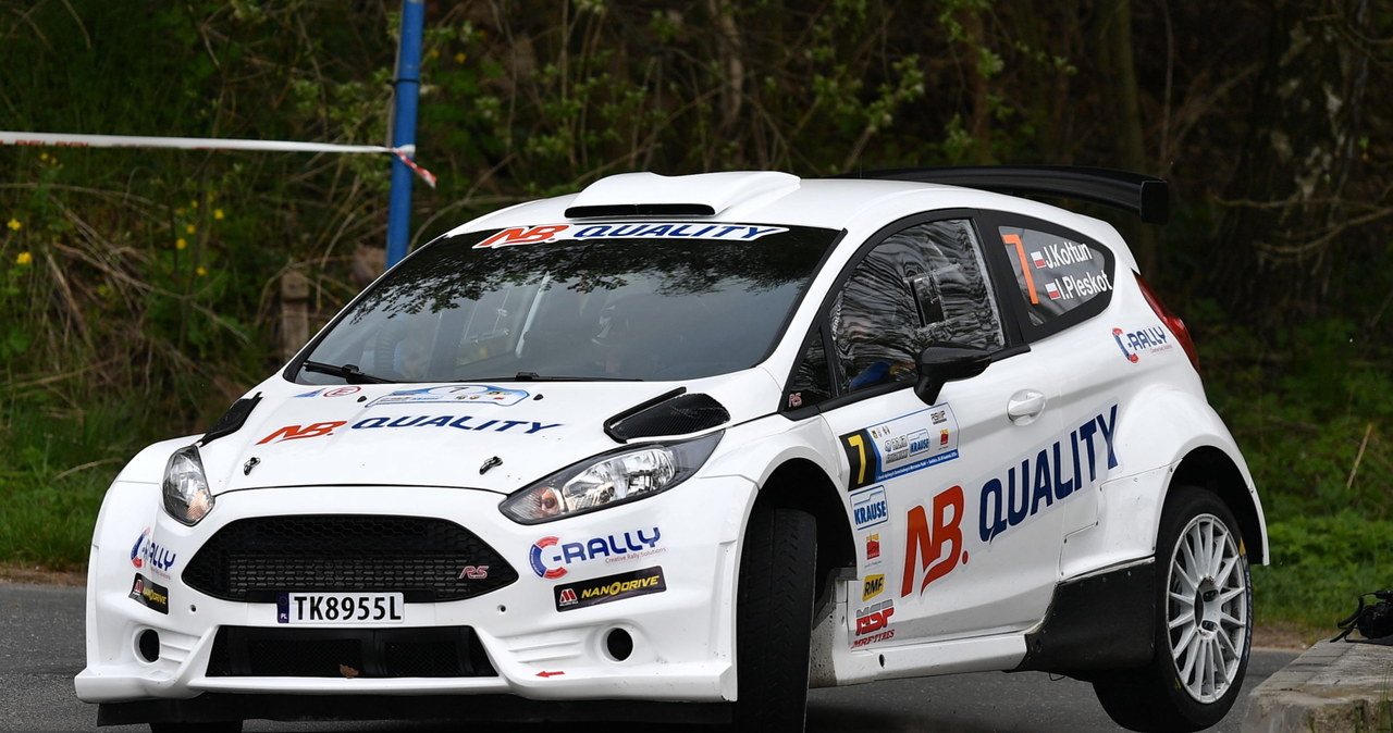 Skradziony Ford Fiesta R5 / 	Maciej Kulczyński    /PAP