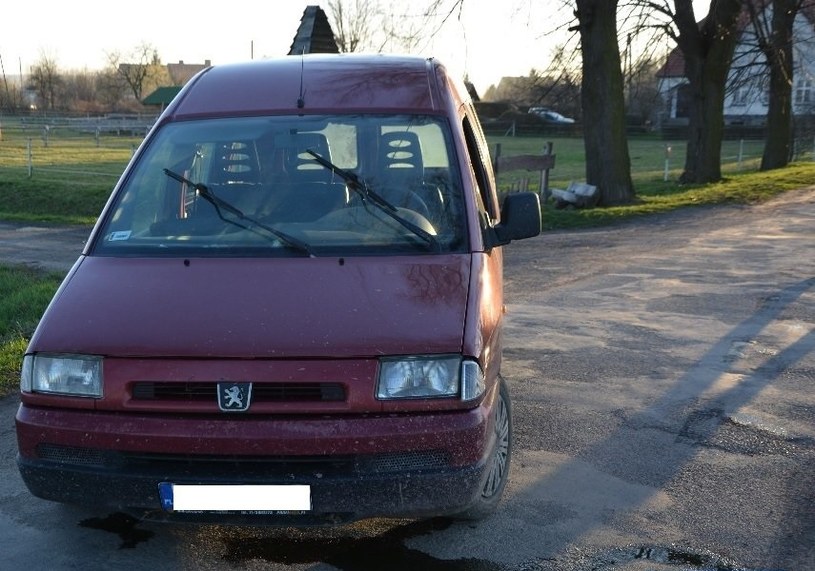 Skradziony Peugeot Expert /Policja