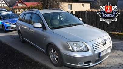 Skrajna nieodpowiedzialność. Pijany ojciec z rocznym dzieckiem w aucie uciekał przed policją