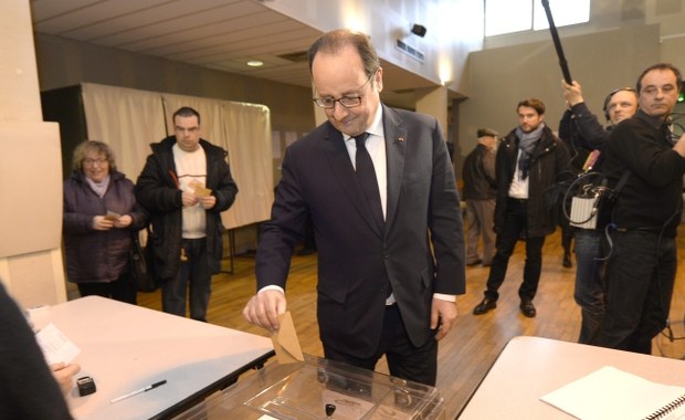 Skrajna prawica nie zatriumfowała w wyborach we Francji