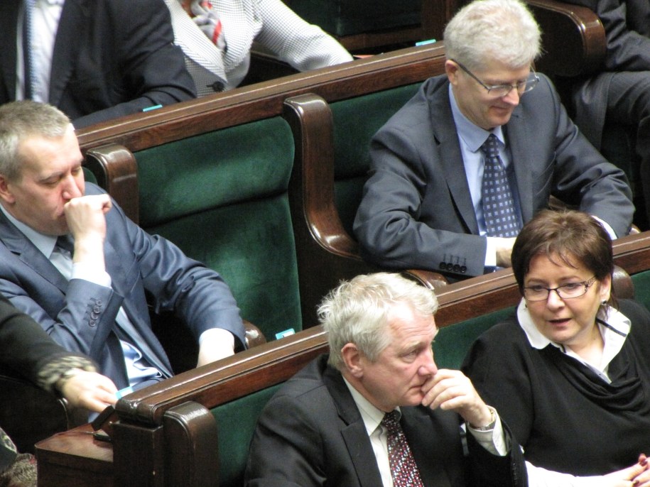 Skromny, nie zwracający uwagi Aram