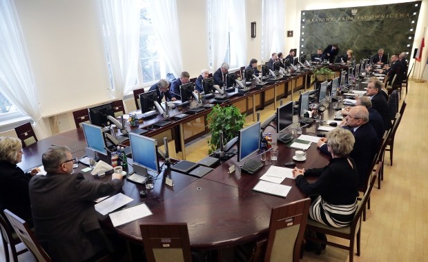 Skryta jawność wyboru do KRS