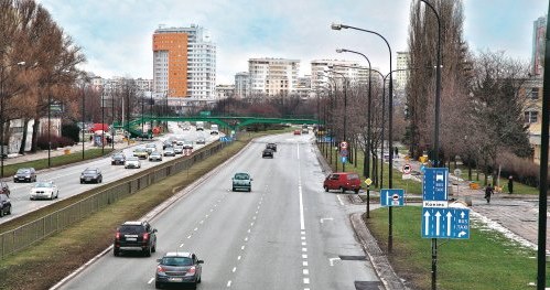 Skrzyżowanie i droga dwujezdniowa /Motor