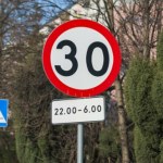 skrzyżowanie Skrzyżowanie nie zawsze odwołuje ograniczenie prędkości. Jest wyjątek