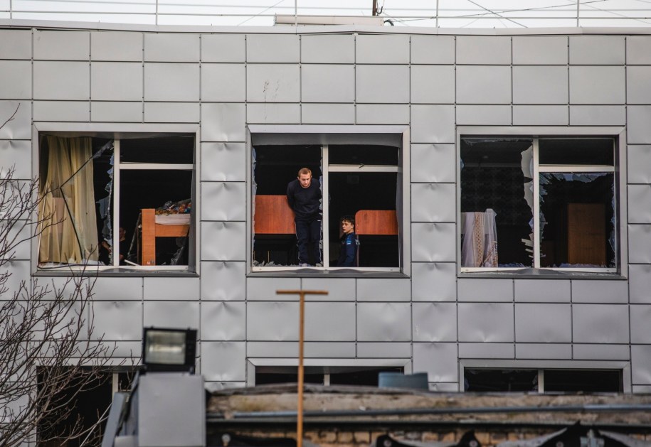 Skutek rosyjskiego ataku na Dniepr /ARSEN DZODZAIEV /PAP/EPA