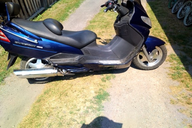 Skuter, którym jechał mężczyzna /Policja