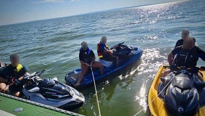Skuterami wodnymi do Rosji. Polacy nieświadomie przekroczyli granicę na Zalewie Wiślanym  