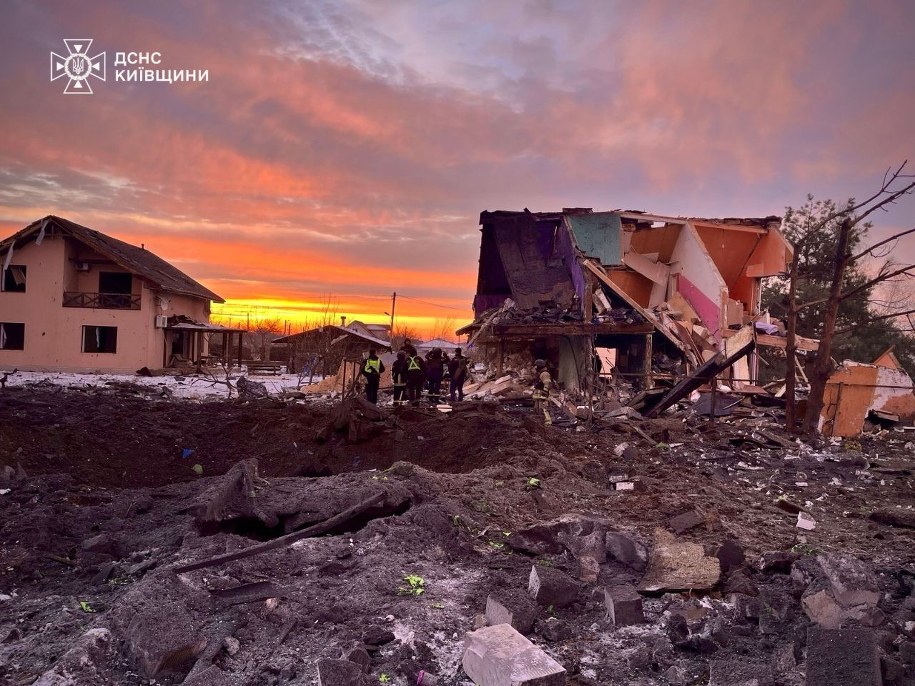 Skutki ataku Rosji na Kijów, 22 lutego 2026 /Państwowa Służba Ratownicza Ukrainy  /