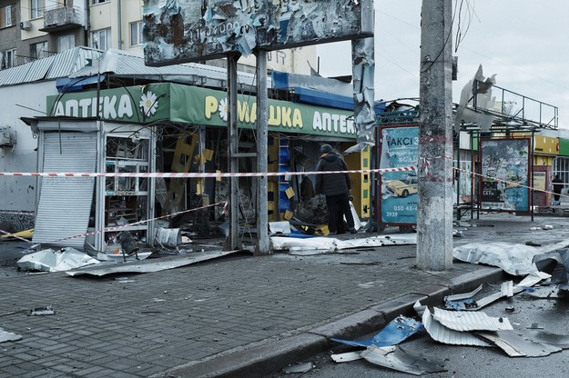 Skutki ataku w Chersoniu /Alena Solomonova /PAP