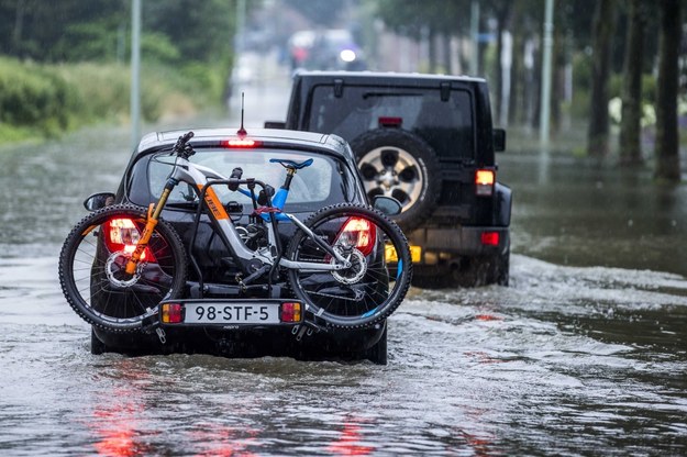 Skutki powodzi w Holandii /MARCEL VAN HORN /PAP/EPA