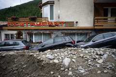Skutki powodzi w południowej Szwajcarii