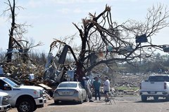 Skutki przejścia tornado w Missisipi